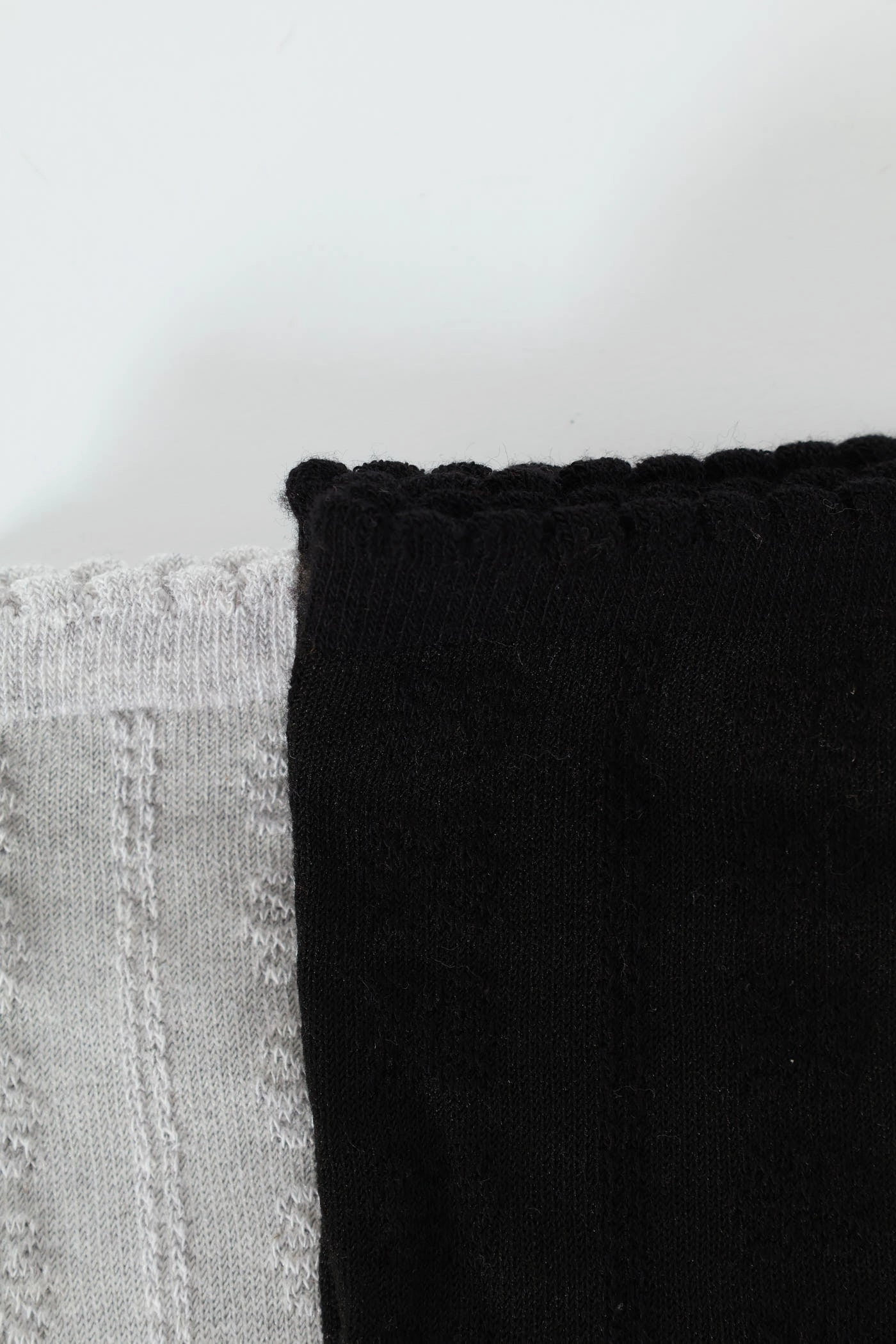 2 Pack Jacquard Flowers Crew Socks - Black/Grey