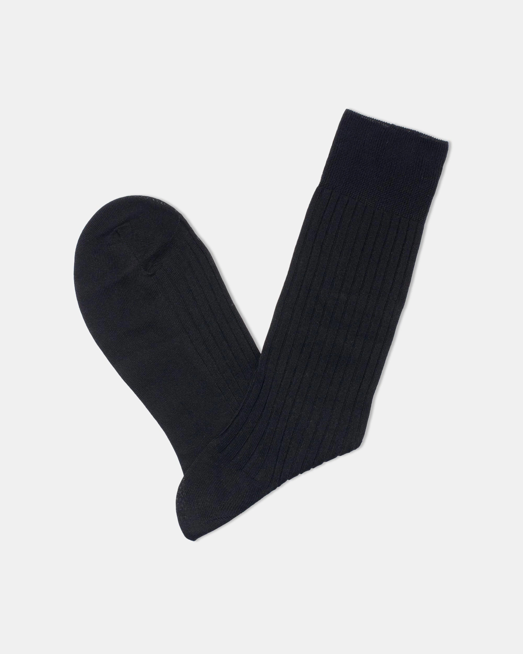 BLACK MID-CALF HOSE COTTON SOCKS