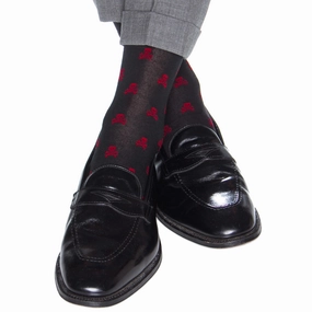Black with Red Skull and Crossbones Fine Merino Wool Sock Linked Toe Mid-Calf