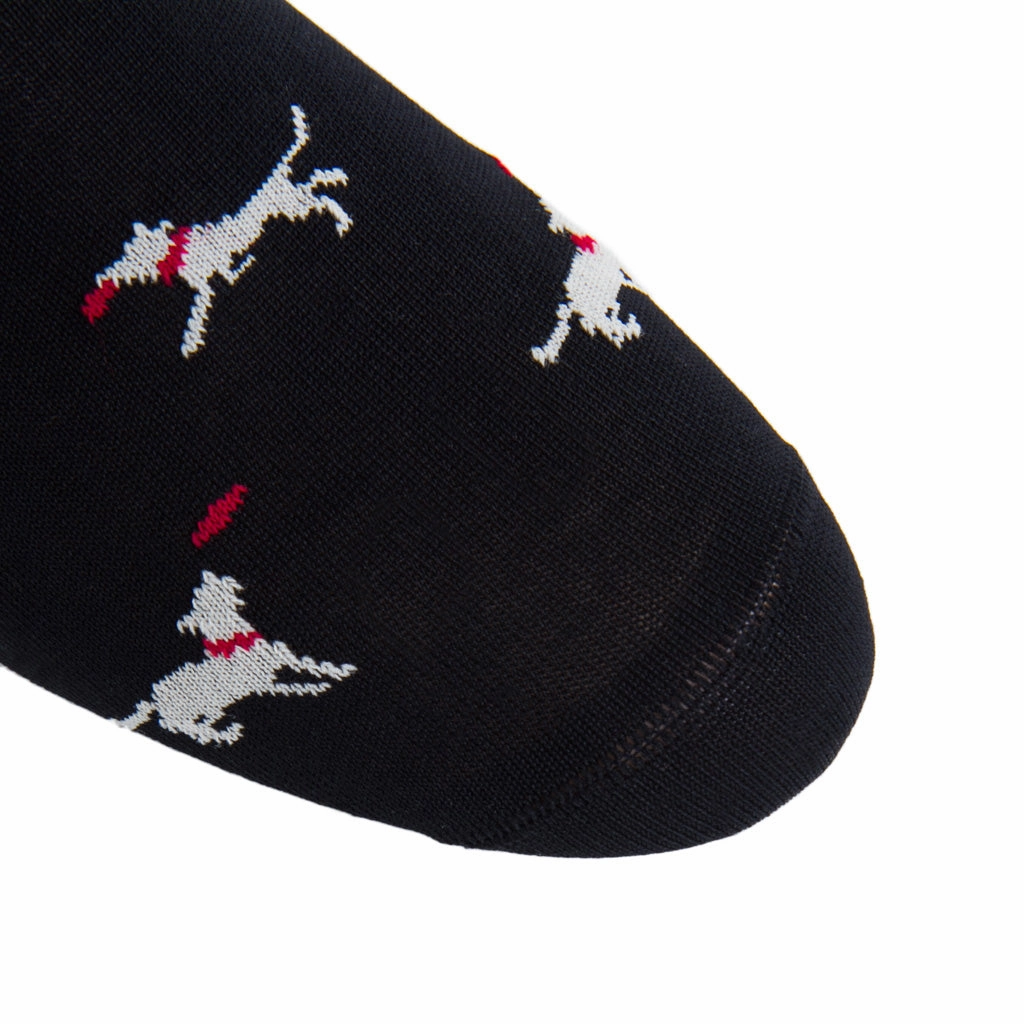 Black with Tan Dog Catching Red Frisbee Cotton Sock Linked Toe Mid-Calf