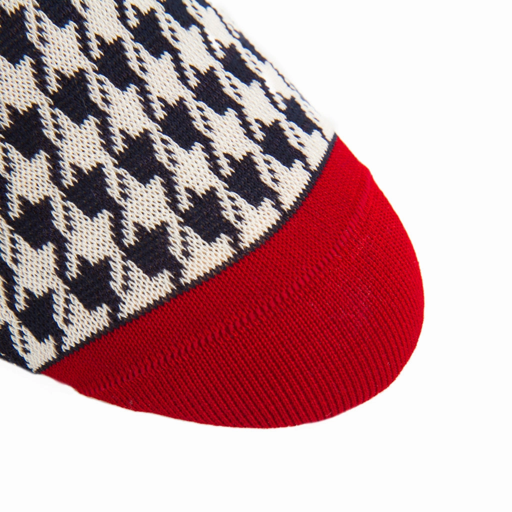 Classic Navy and Cream Large Houndstooth with Red Tipping Cotton Sock Linked Toe Mid-Calf