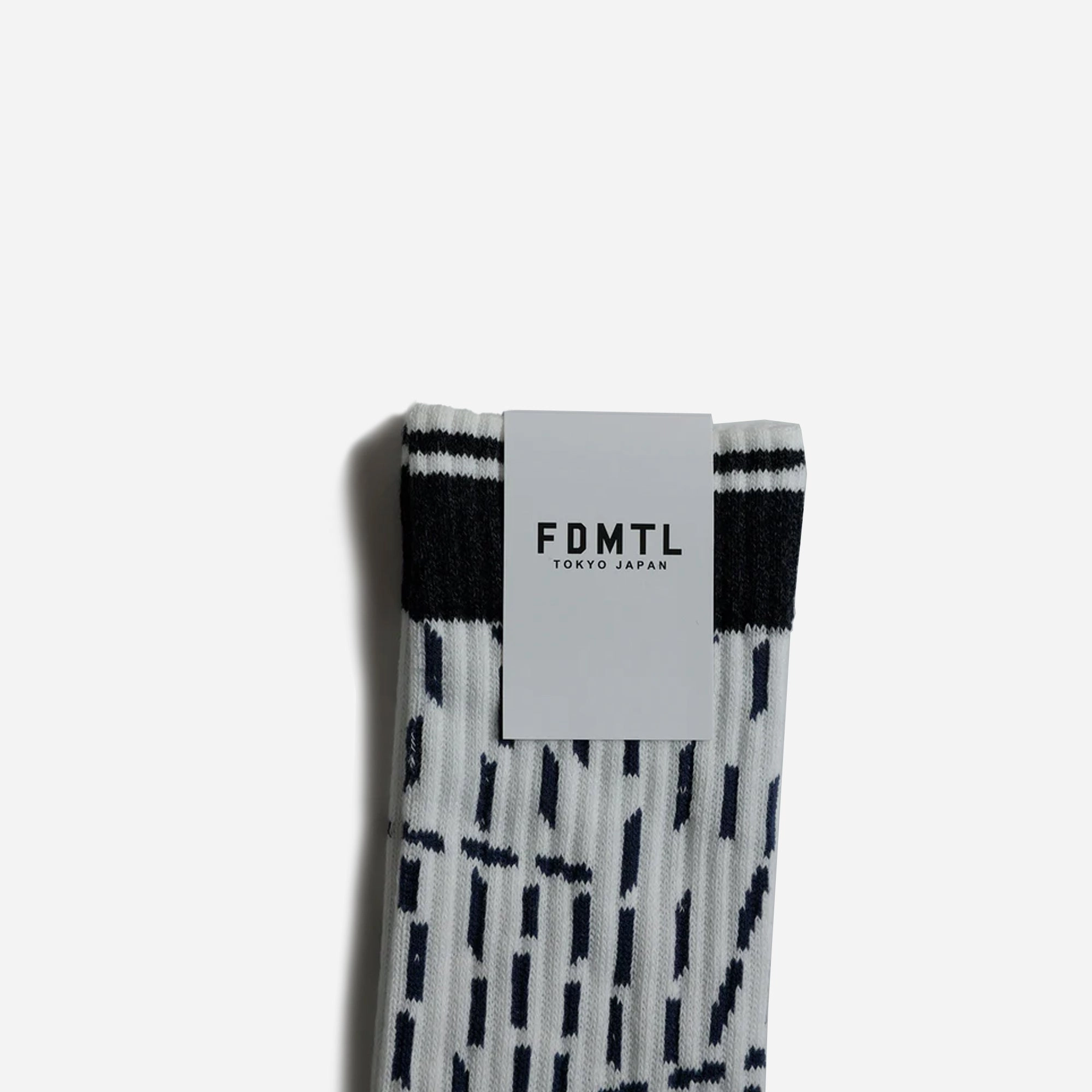 FDMTL | TABI SOCKS { WHITE