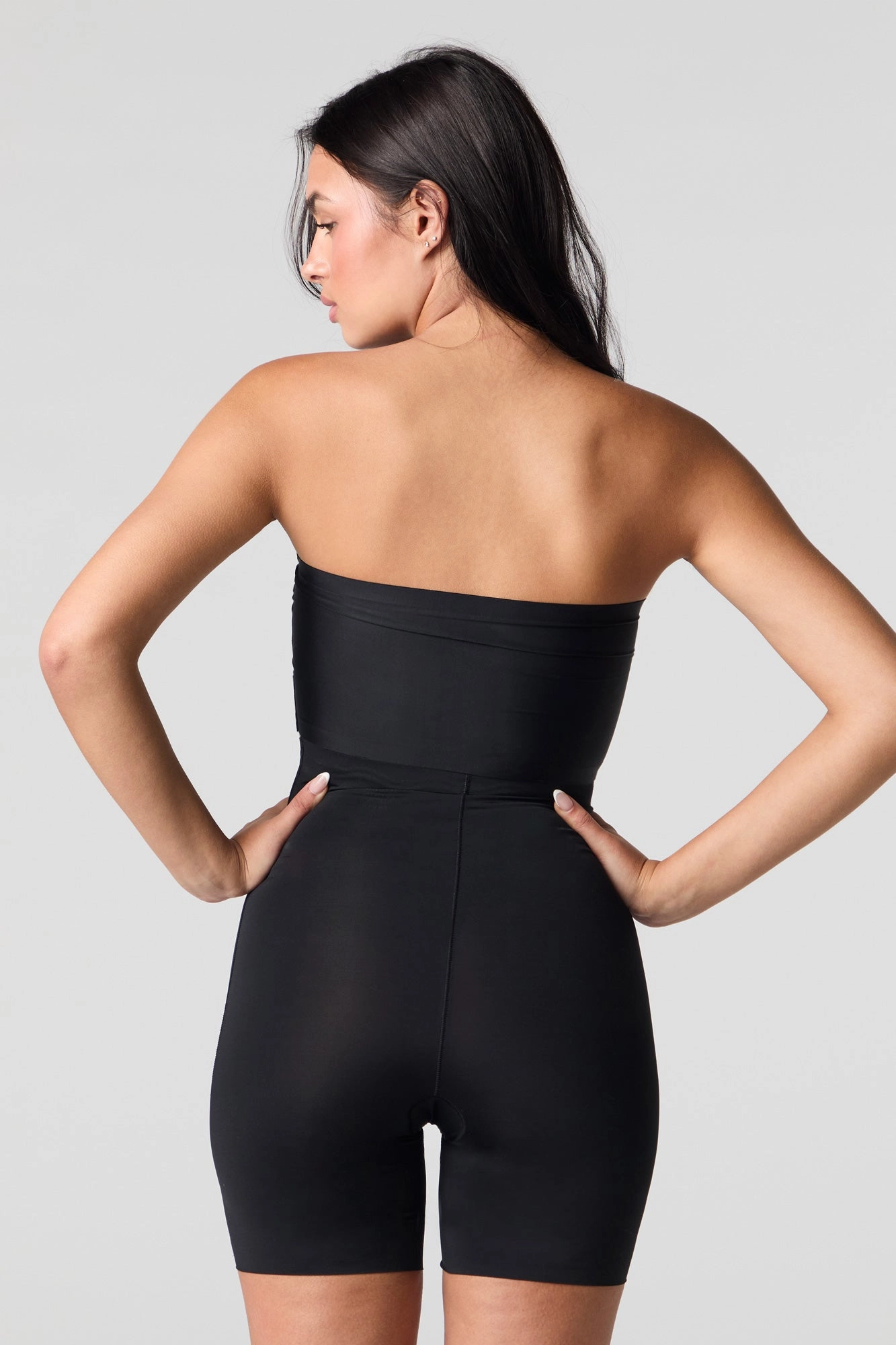 No Show High Rise Short Shapewear