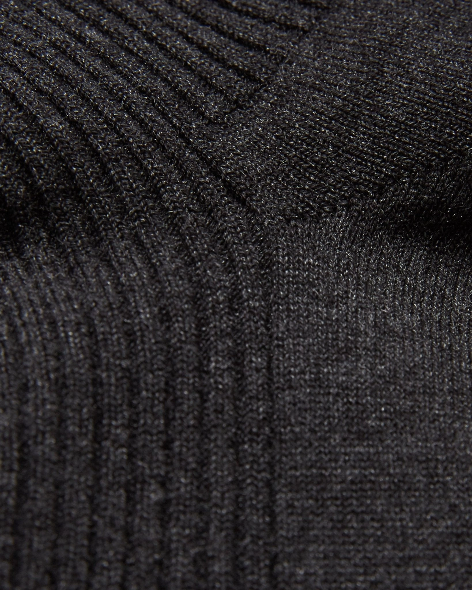 Tabio Power Fit Crew Socks: Heather Charcoal